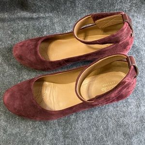 Deleting 8/1/22 Clarks Artisan Plum Wine Suede Ankle Strap Heels Pumps Wedge